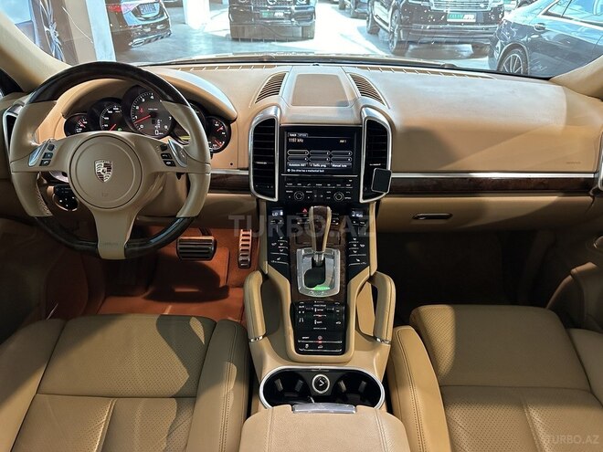 Porsche Cayenne 2010, 109,600 km - 4.8 l - Bakı