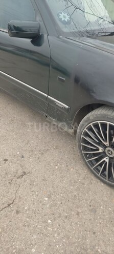 Mercedes E 300 d 1995, 777,770 km - 3.0 l - Xaçmaz