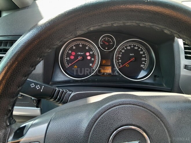 Opel Zafira 2006, 300,959 km - 2.2 л - Mingəçevir
