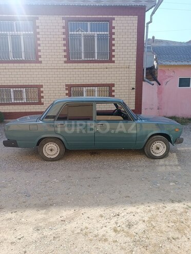 LADA (VAZ) 2107 2005, 220,000 km - 1.6 l - Quba
