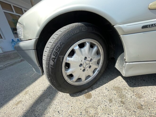 Mercedes C 220 d 2000, 516,000 km - 2.2 л - Bakı