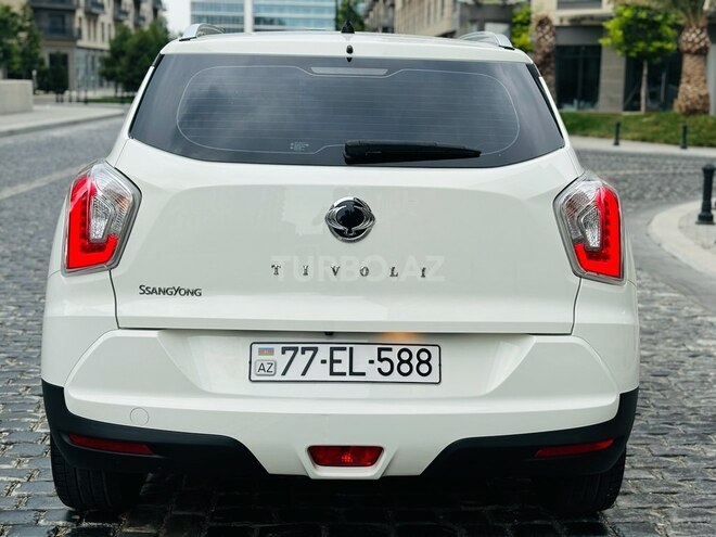 Ssang Yong  2015, 51,000 km - 1.6 l - Bakı