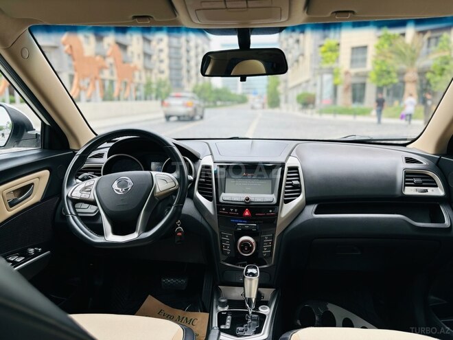 Ssang Yong  2015, 51,000 km - 1.6 l - Bakı