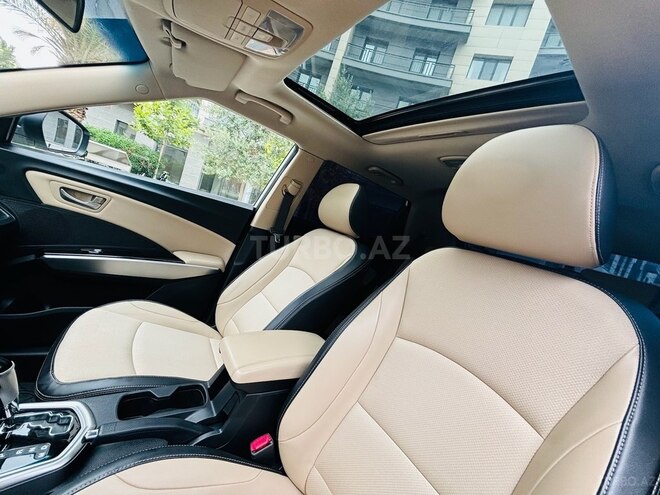 Ssang Yong  2015, 51,000 km - 1.6 l - Bakı