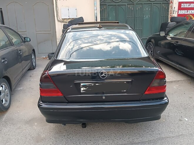 Mercedes C 180 1999, 295,584 km - 1.8 л - Bakı