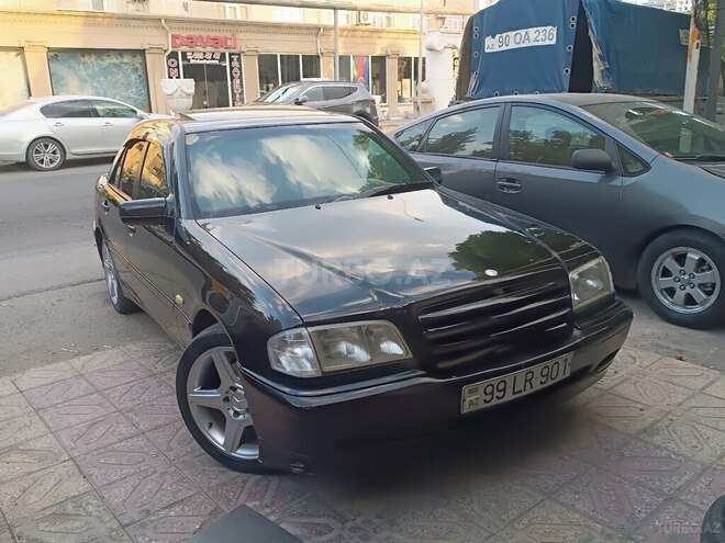 Mercedes C 180 1999, 295,584 km - 1.8 л - Bakı