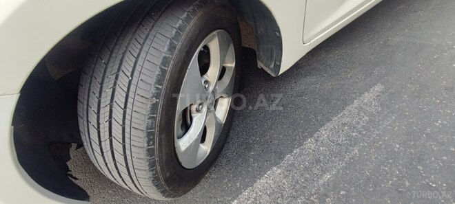 Kia Carens 2015, 217,000 km - 1.7 l - Bakı