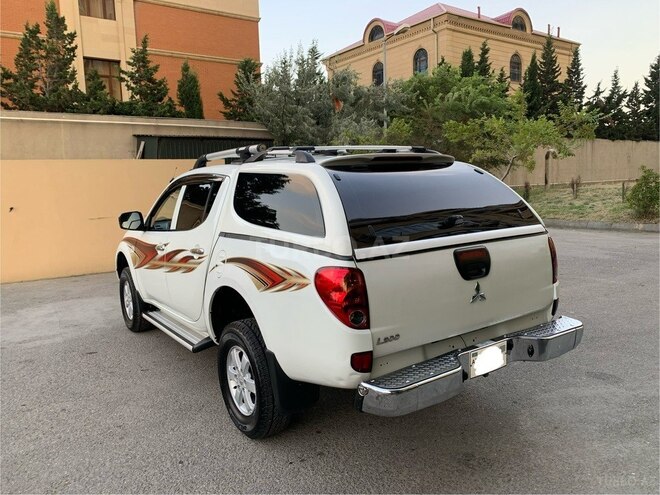 Mitsubishi L200 2013, 157,480 km - 2.5 l - Bakı