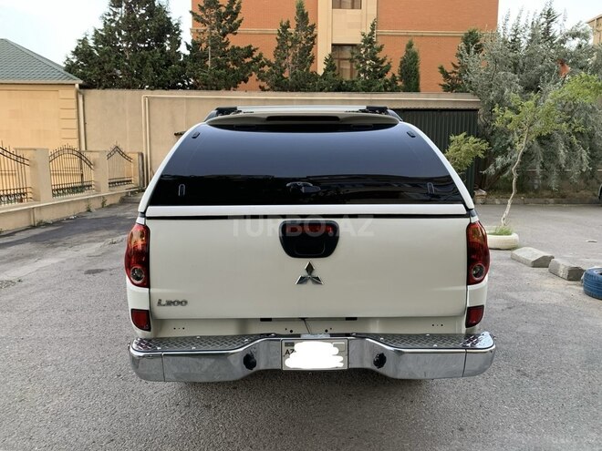 Mitsubishi L200 2013, 157,480 km - 2.5 l - Bakı
