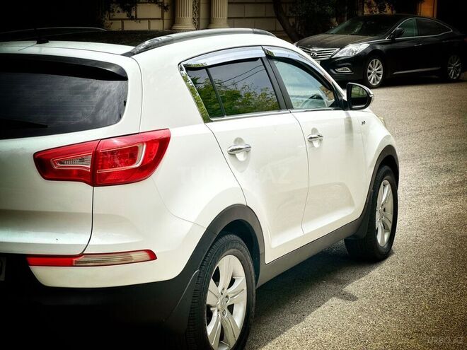 Kia Sportage 2013, 141,900 km - 2.0 l - Bakı