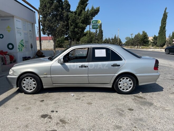 Mercedes C 220 d 2000, 516,000 km - 2.2 л - Bakı