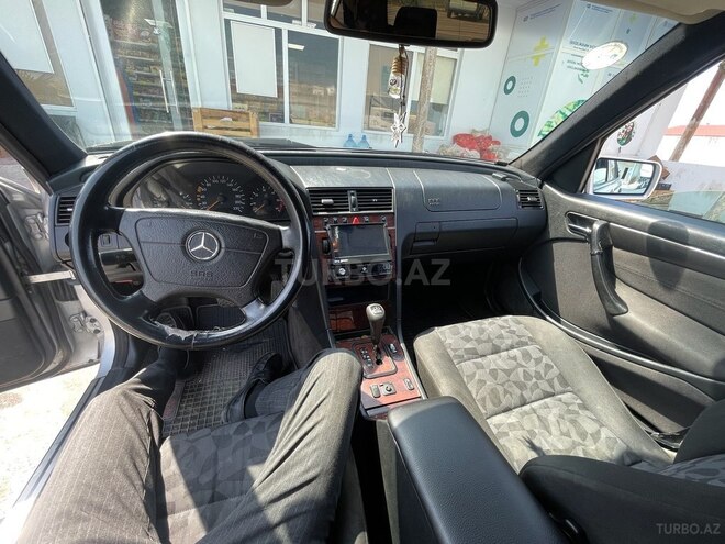Mercedes C 220 d 2000, 516,000 km - 2.2 л - Bakı