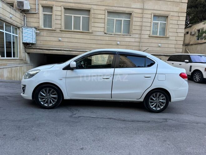 Mitsubishi Attrage 2015, 125,000 km - 1.2 л - Bakı
