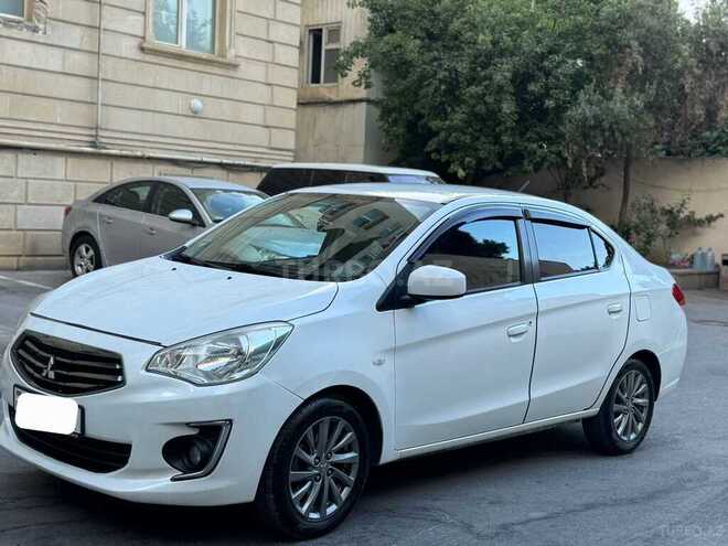 Mitsubishi Attrage 2015, 125,000 km - 1.2 л - Bakı