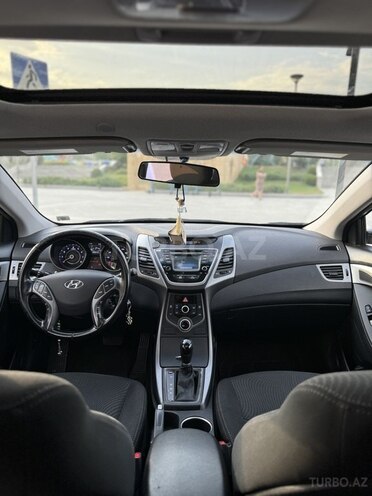 Hyundai Elantra 2015, 176,465 km - 1.8 l - Bakı