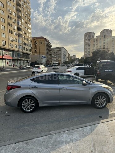 Hyundai Elantra 2015, 176,465 km - 1.8 l - Bakı