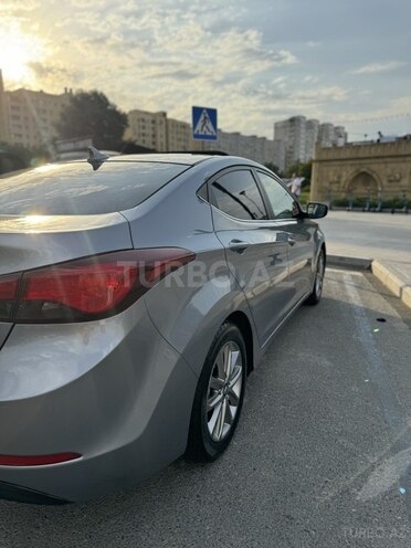 Hyundai Elantra 2015, 176,465 km - 1.8 l - Bakı