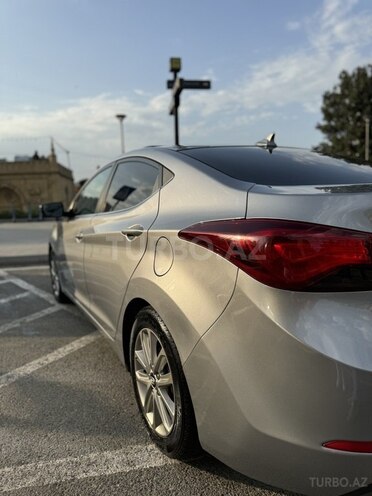 Hyundai Elantra 2015, 176,465 km - 1.8 l - Bakı