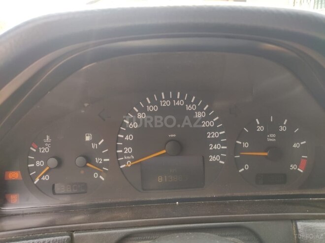 Mercedes E 270 1999, 813,000 km - 2.7 л - Bakı