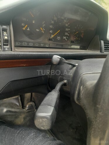 Mercedes E 220 1994, 602,605 km - 2.2 l - Bakı
