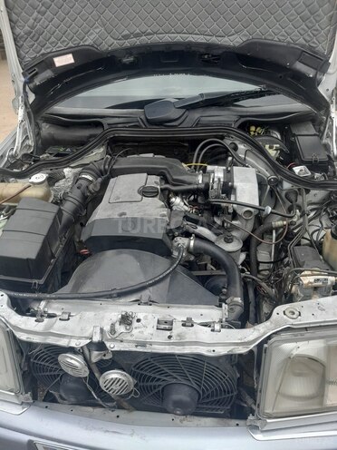 Mercedes E 220 1994, 602,605 km - 2.2 l - Bakı