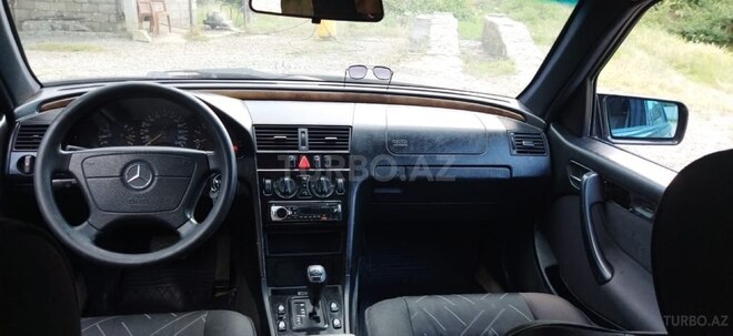 Mercedes C 180 1997, 452,579 km - 1.8 l - Bakı