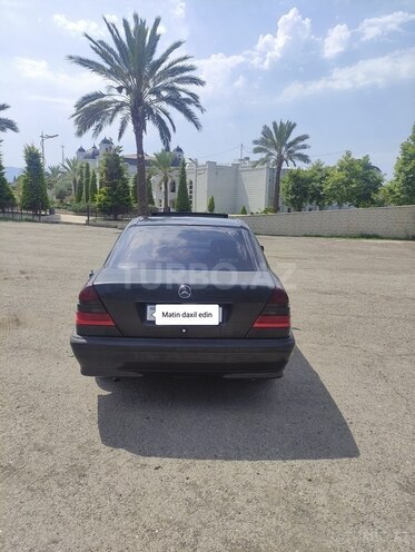 Mercedes C 180 1995, 450,217 km - 1.8 l - Astara