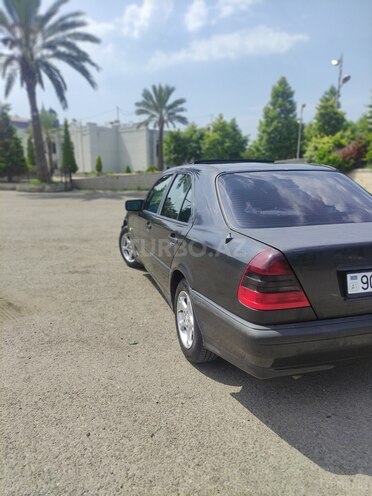 Mercedes C 180 1995, 450,217 km - 1.8 l - Astara