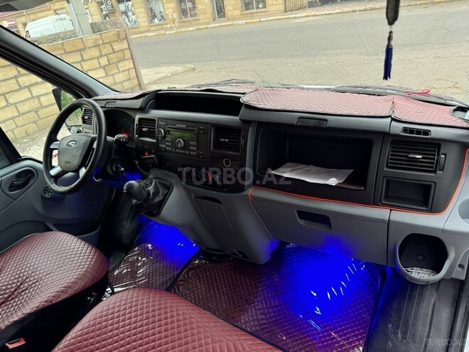 Ford Transit 2008, 360,000 km - 2.2 л - Tovuz