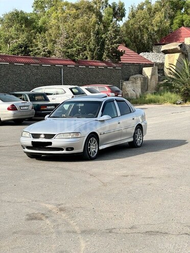 Opel Vectra 1999, 275,211 km - 2.0 l - Bakı