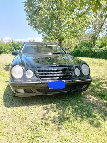 Mercedes E 320 1999, 485,742 km - 3.2 l - Balakən