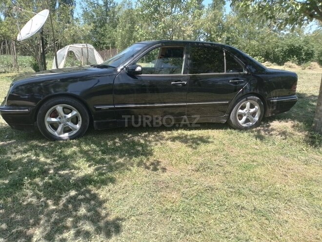 Mercedes E 320 1999, 485,742 km - 3.2 l - Balakən