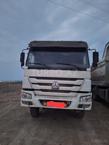 HOWO Sinotruk 2013, 2,555,552 km - 9.5 l - Bakı