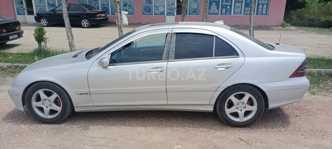 Mercedes C 220 2002, 350,000 km - 2.2 l - Şirvan
