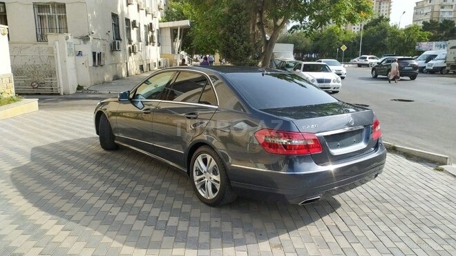 Mercedes E 220 d 2012, 199,000 km - 2.2 l - Bakı