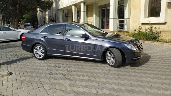 Mercedes E 220 d 2012, 199,000 km - 2.2 l - Bakı