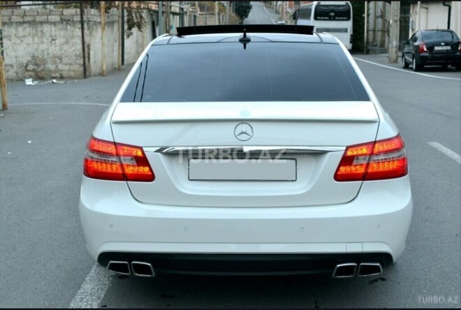 Mercedes E 350 4MATIC 2010, 222,700 km - 3.5 l - Bakı