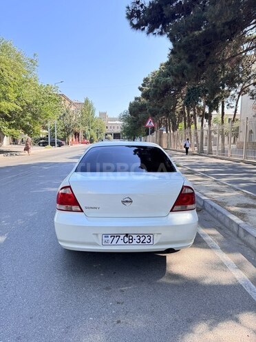 Nissan Sunny 2010, 199,200 km - 1.6 л - Bakı