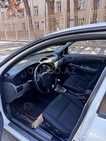 Nissan Sunny 2010, 199,200 km - 1.6 л - Bakı