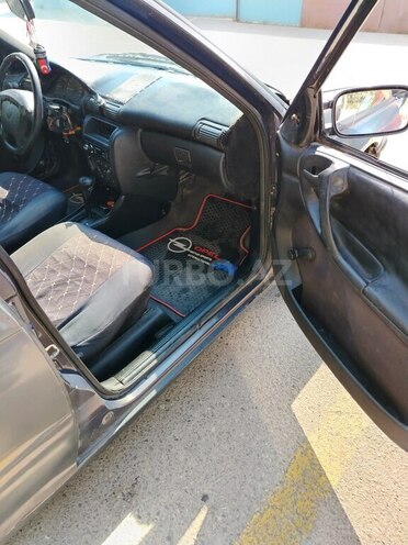 Opel Astra 1996, 200,000 km - 1.6 l - Sumqayıt