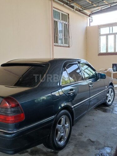 Mercedes C 240 2000, 440,279 km - 2.4 л - Şirvan