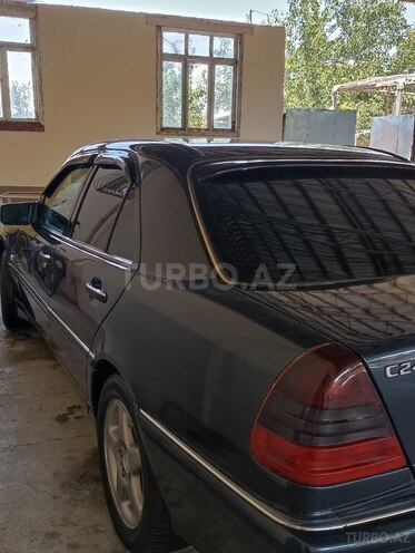 Mercedes C 240 2000, 440,279 km - 2.4 л - Şirvan