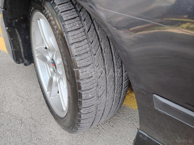 BMW 528 1996, 568,000 km - 2.8 л - Kürdəmir