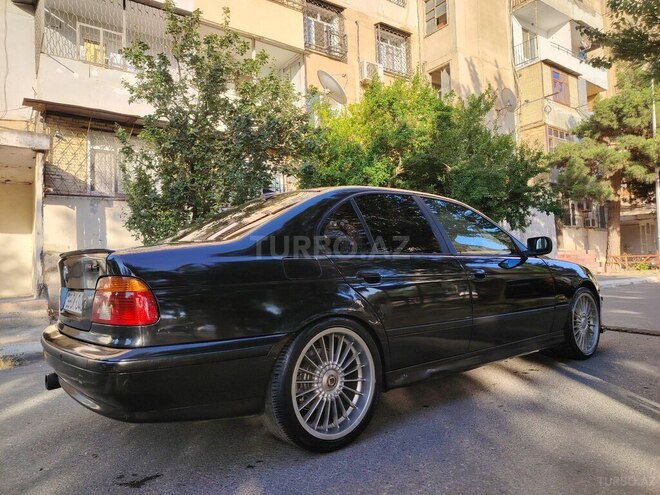 BMW 528 1999, 358,000 km - 2.8 l - Bakı