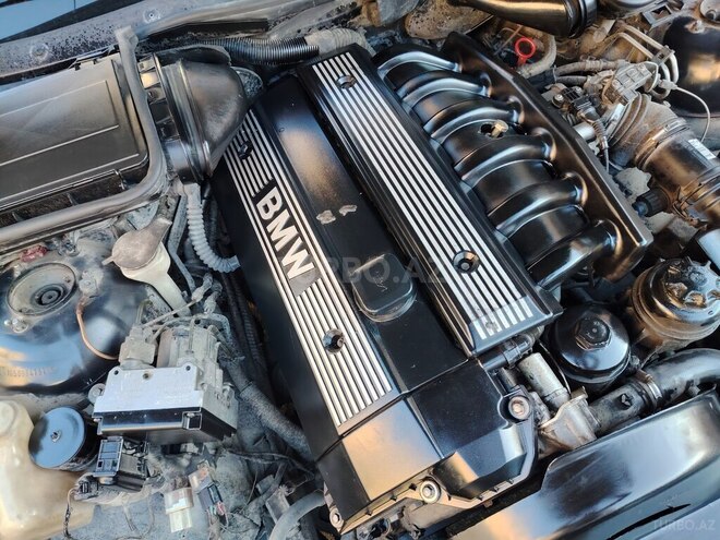 BMW 528 1999, 358,000 km - 2.8 l - Bakı