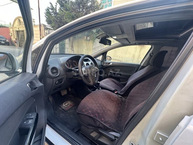 Opel Corsa 2010, 109,800 km - 1.4 l - Bakı