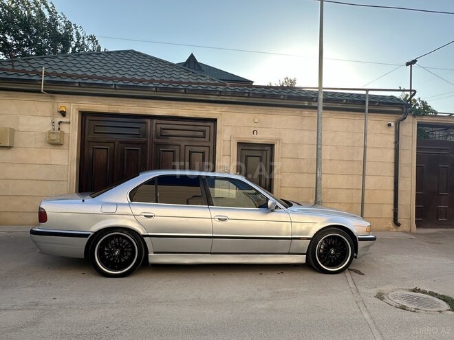 BMW 730 2000, 288,000 km - 2.9 l - Bakı
