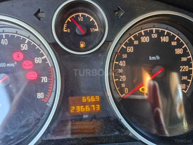 Opel Astra 2005, 240,000 km - 1.4 l - Bakı