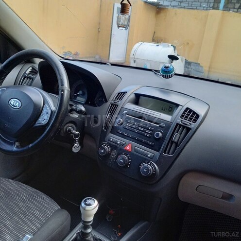 Kia Ceed 2008, 330,000 km - 1.6 л - Qazax