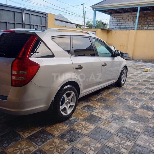 Kia Ceed 2008, 330,000 km - 1.6 л - Qazax
